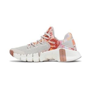 Womens Nike Metcon 4 Desert Sand Crimson Bliss Tennis Shoes